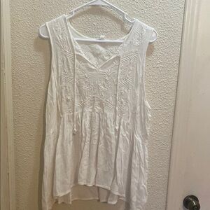 Tribal White Embroidered Sleeveless Top